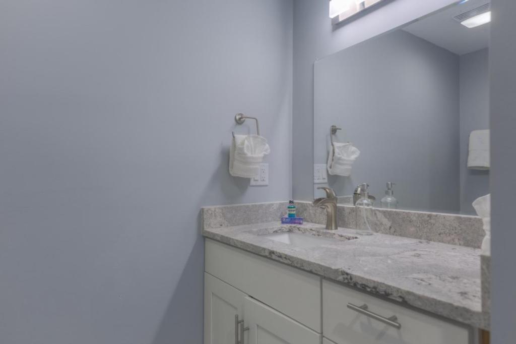 Sea La Vie Beach Oceanfront Patio Pet Friendly Джэксонвилл-Бич Экстерьер фото